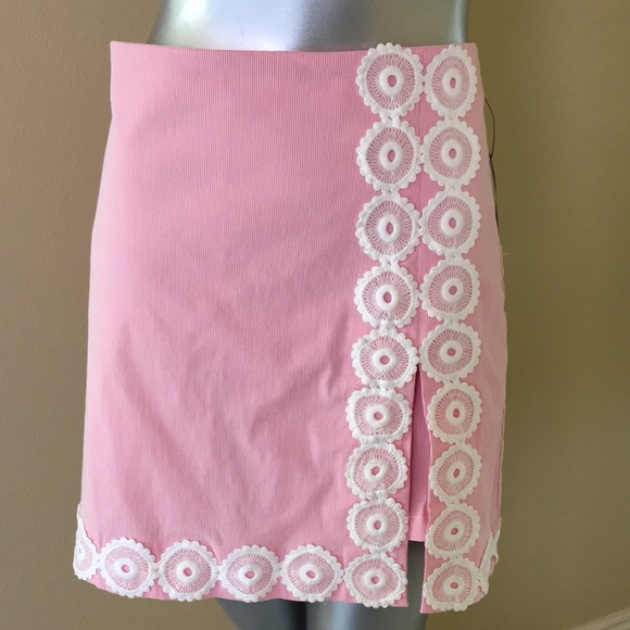 crown & ivy Pants - CROWN & IVY | Hello Spring Pink Rage / White Stripe Skort
